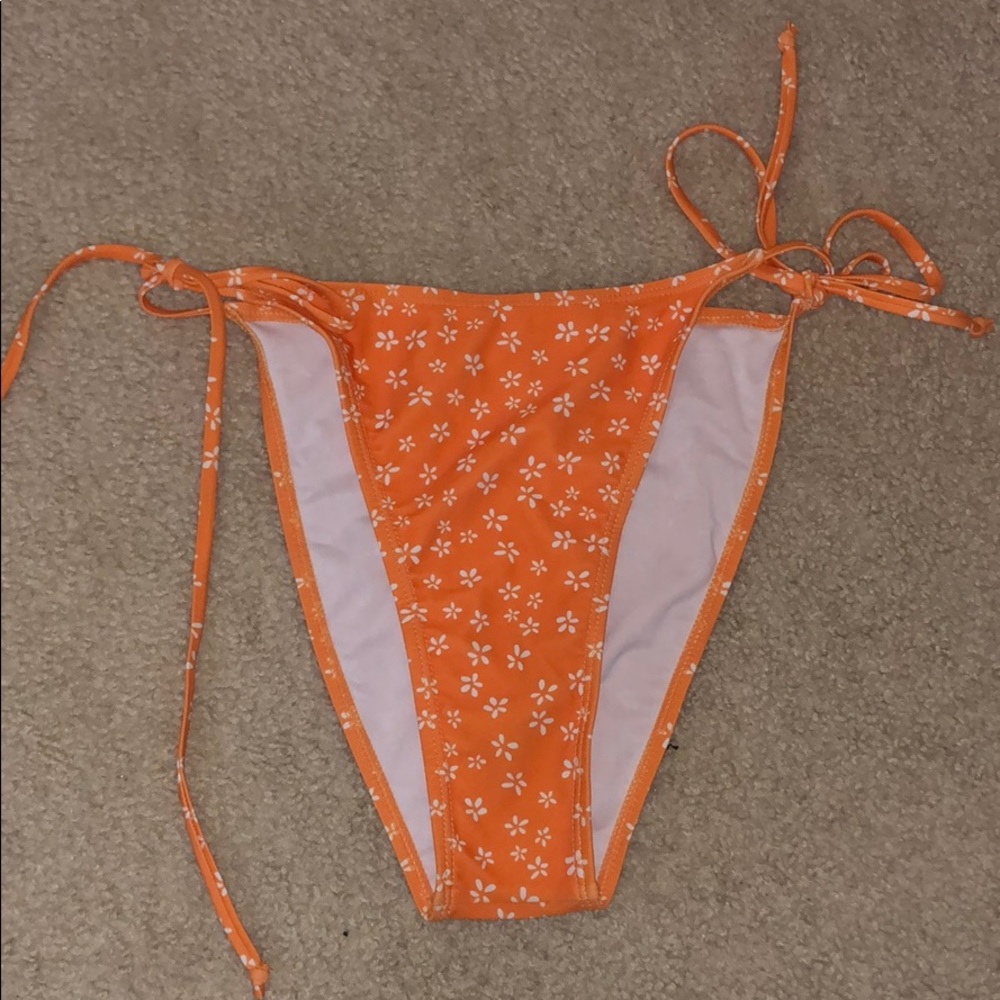 nwot orange flowered tie bottoms